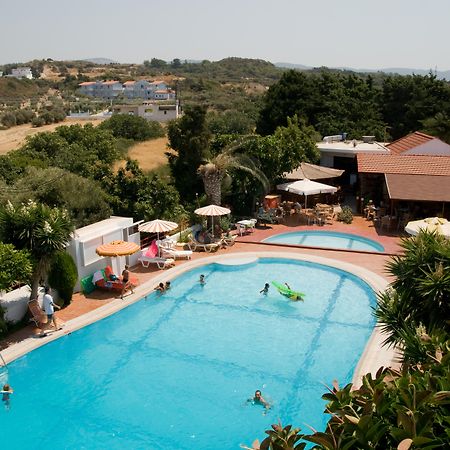 Hotel Asteria Agios Kirykos  Exterior photo