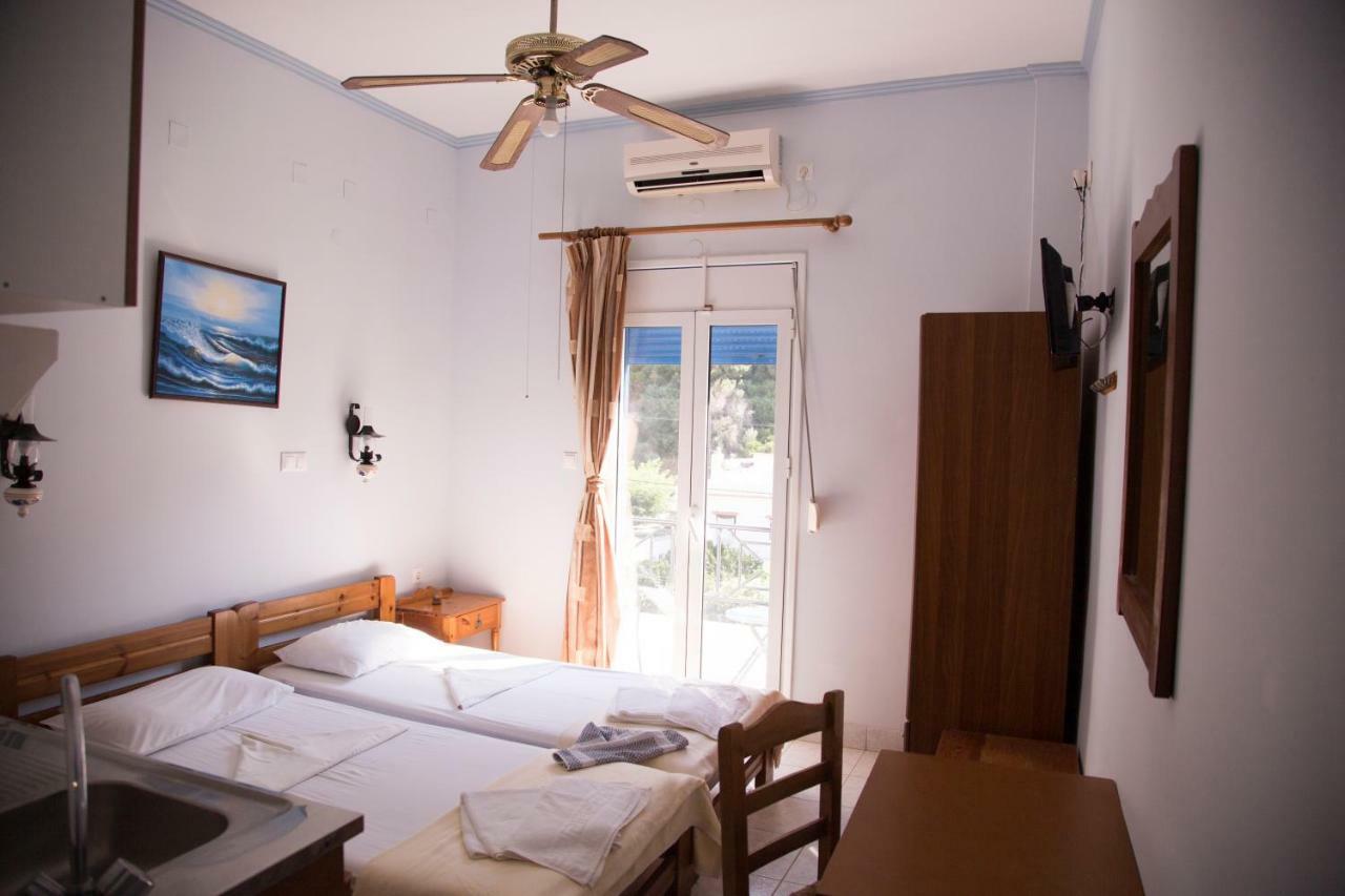Hotel Asteria Agios Kirykos  Exterior photo